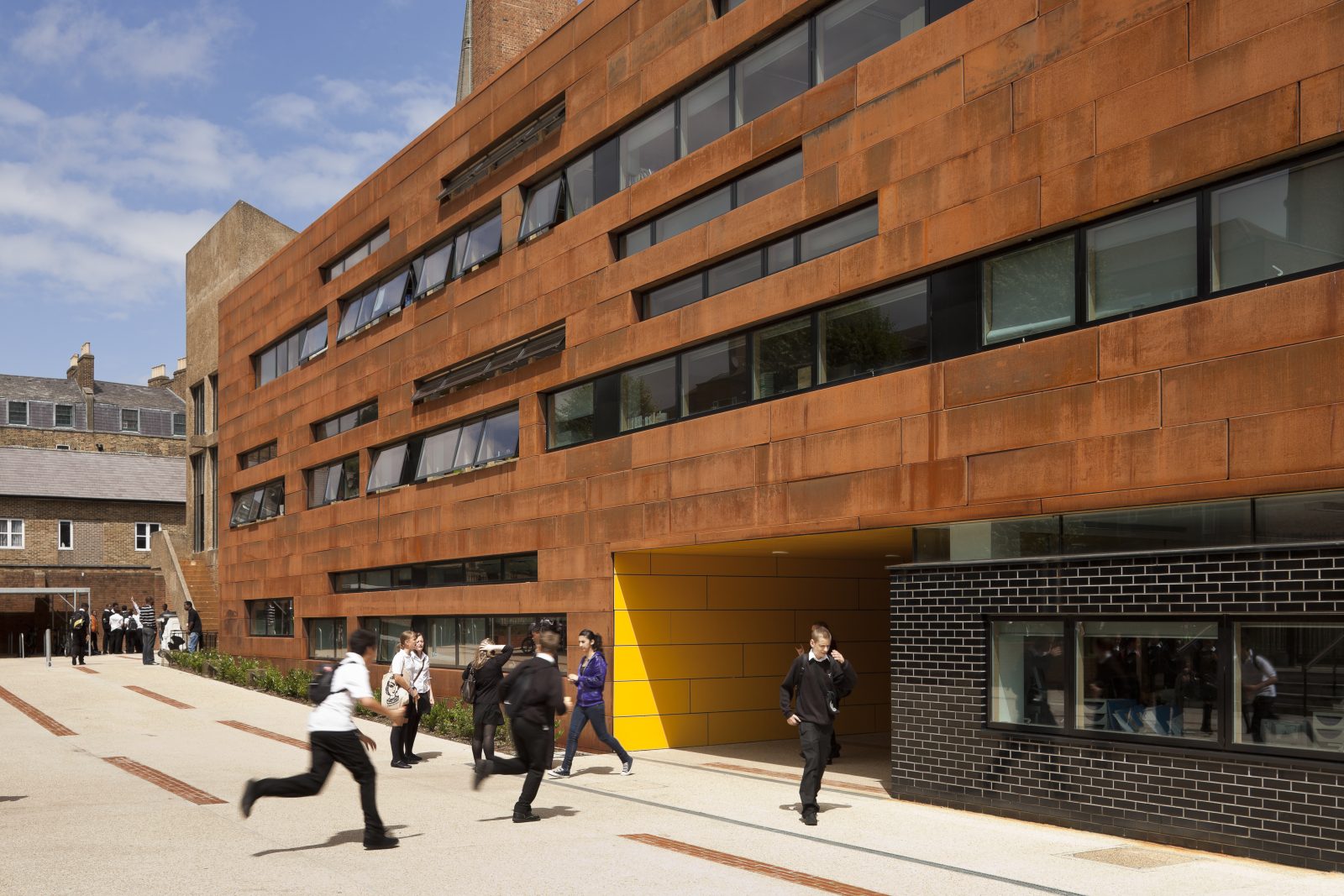 Stoke Newington School and Sixth Form | Jestico + Whiles